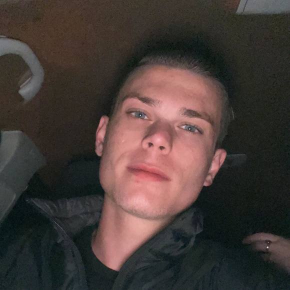 Meet your Posher, Kyle - Picture 1 of 1